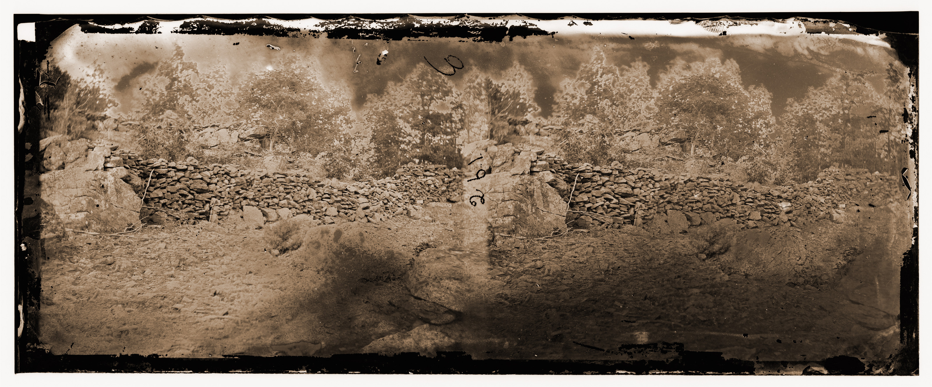 Gettysburg Pennsylvania. View of breastworks on Round Top, 1863 — historic photograph