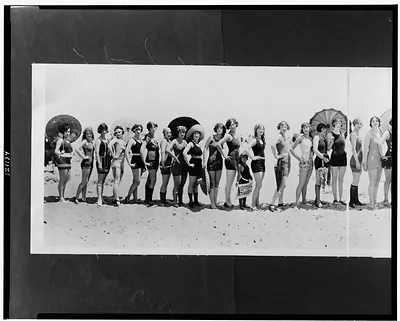 Balboa Bathing Parade, 1925