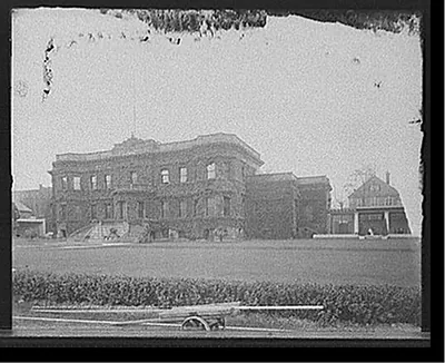 Distillery offices, north front, H [Hiram] Walker & Sons, Ltd., Walkerville, Ont.