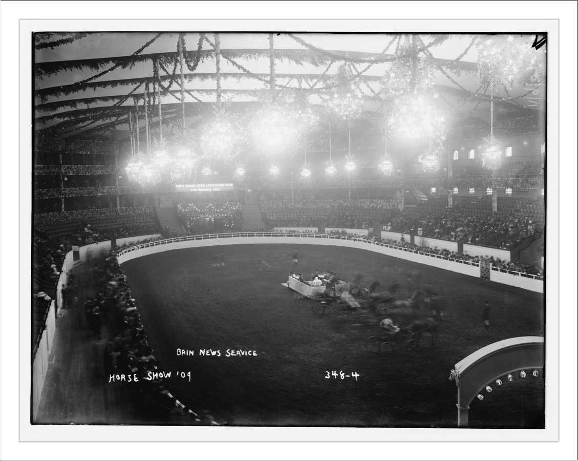 Horse Show, 1909 — historic photograph