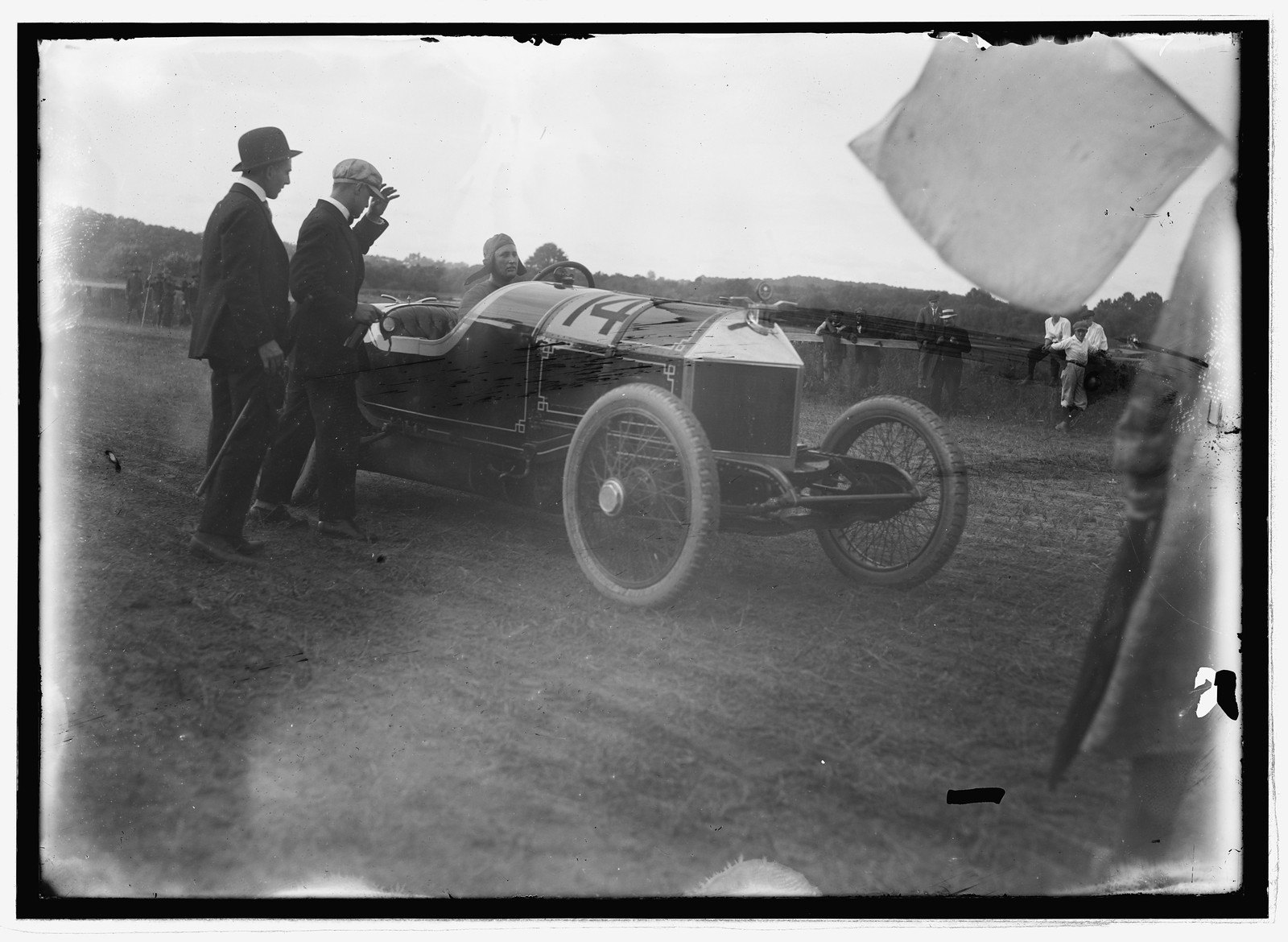 Auto races, Bennings, Md. [i.e., Washington, D.C.], 1915, 1915 — historic photograph