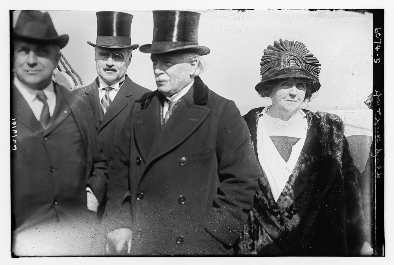 Lloyd George and wife, n/a — historic photograph