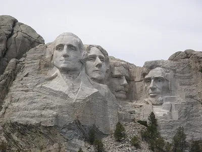 Mount Rushmore carved granite faces of four presidents