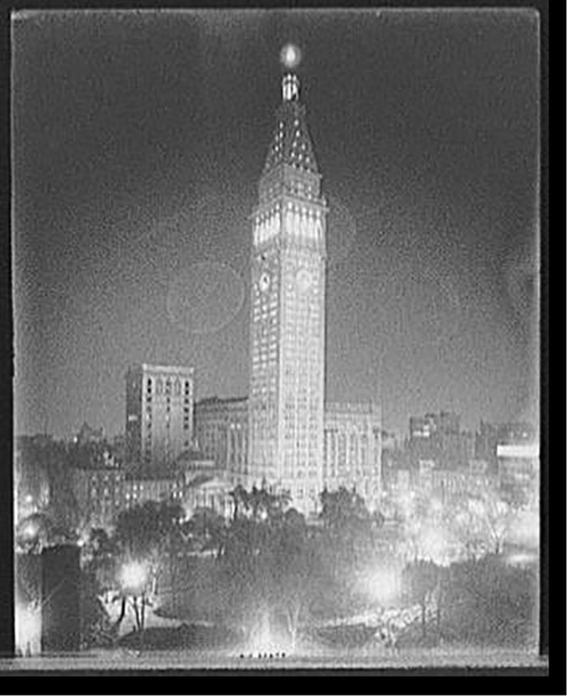 Metropolitan Insurance Building at night, New York, N.Y., [between 1908 and 1920] — historic photograph