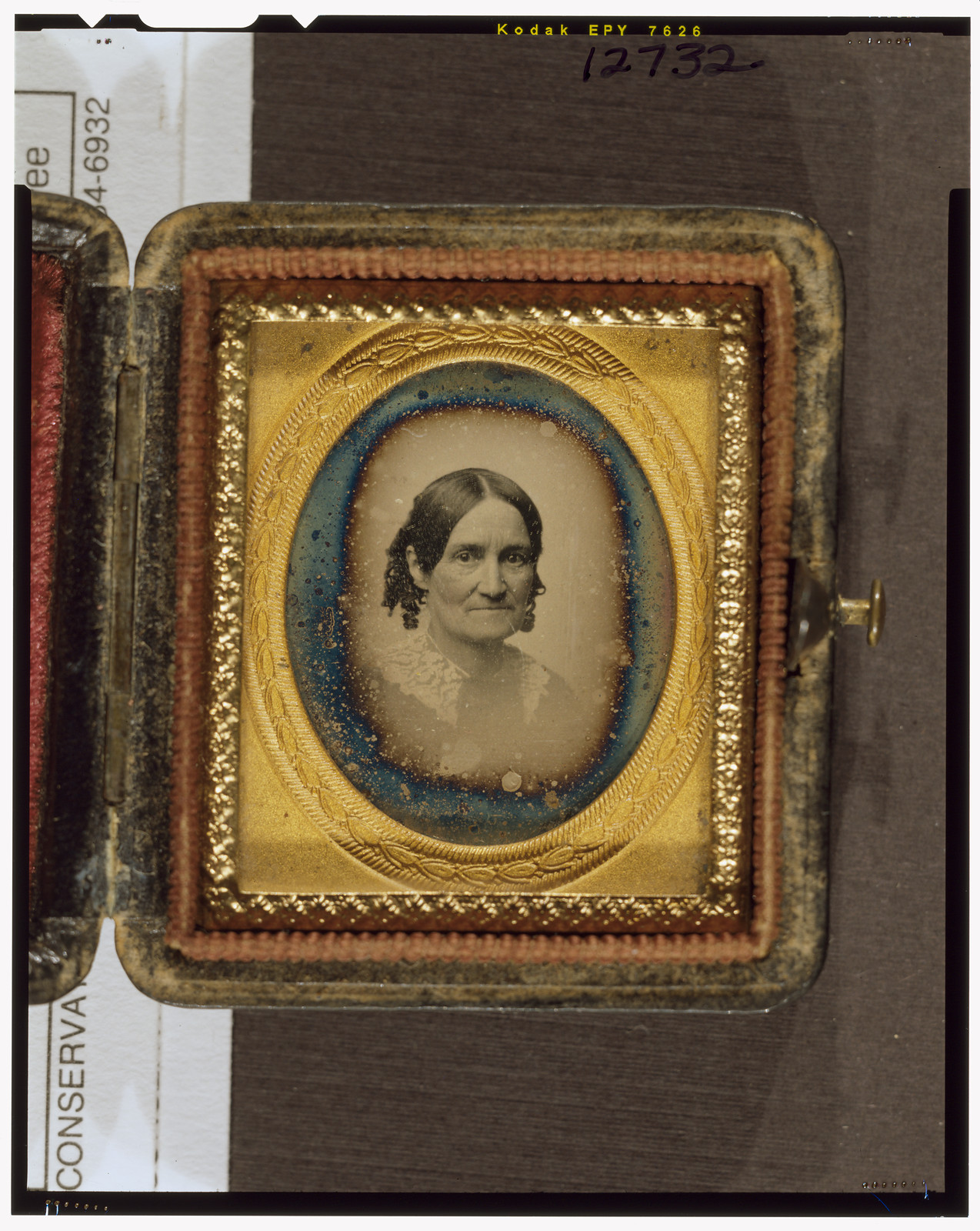 [Mrs. Stevens Everett, bust-length portrait, facing right], [ca. 1850] — historic photograph