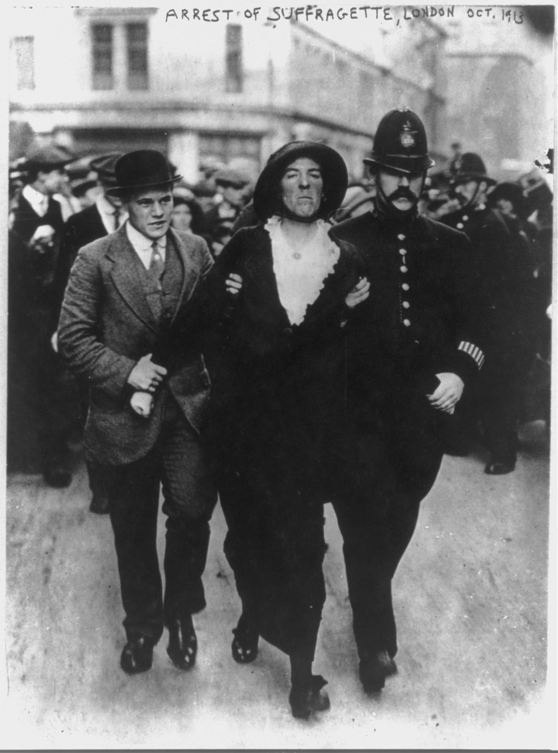 Suffragettes - London - Arrest of Suffragette - Oct. 1913, 1913 Oct. — historic photograph