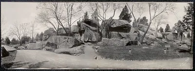 Devil's Den rock formation, Gettysburg, panoramic photograph