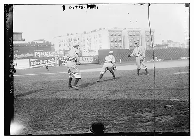 Pittsburgh players practicing, Pittsburgh, NL (baseball)