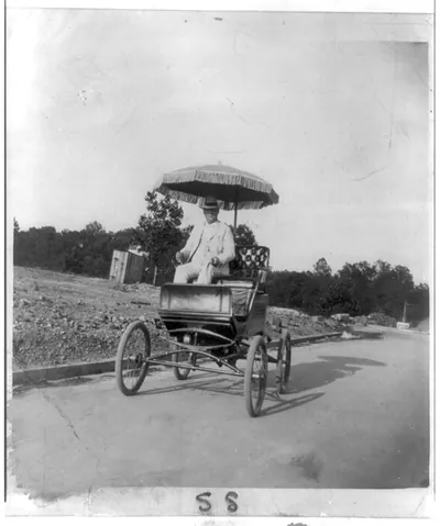 [Harvey Washington Wiley, in his first car, a steam car, third one in Washington, D.C.]