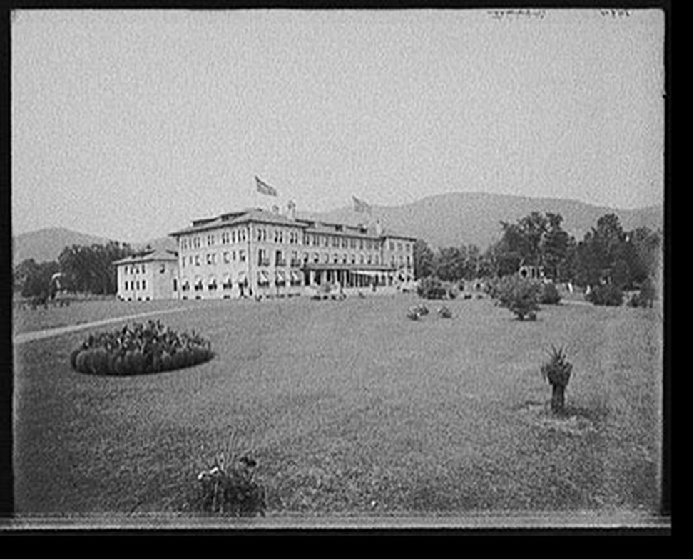 [Fort William Henry Hotel, Lake George, N.Y.], [between 1900 and 1915] — historic photograph