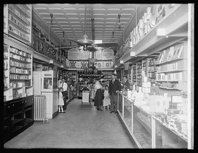 Peoples Drug Store, interior, 804 H, N.E., [Washington, D.C.]