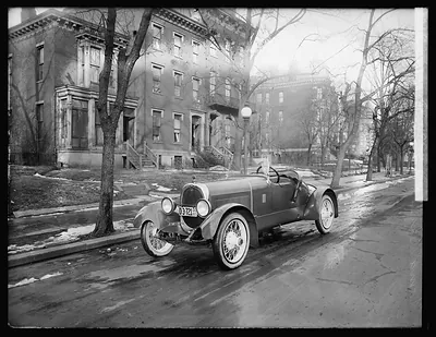 Noma[?] car, 1920