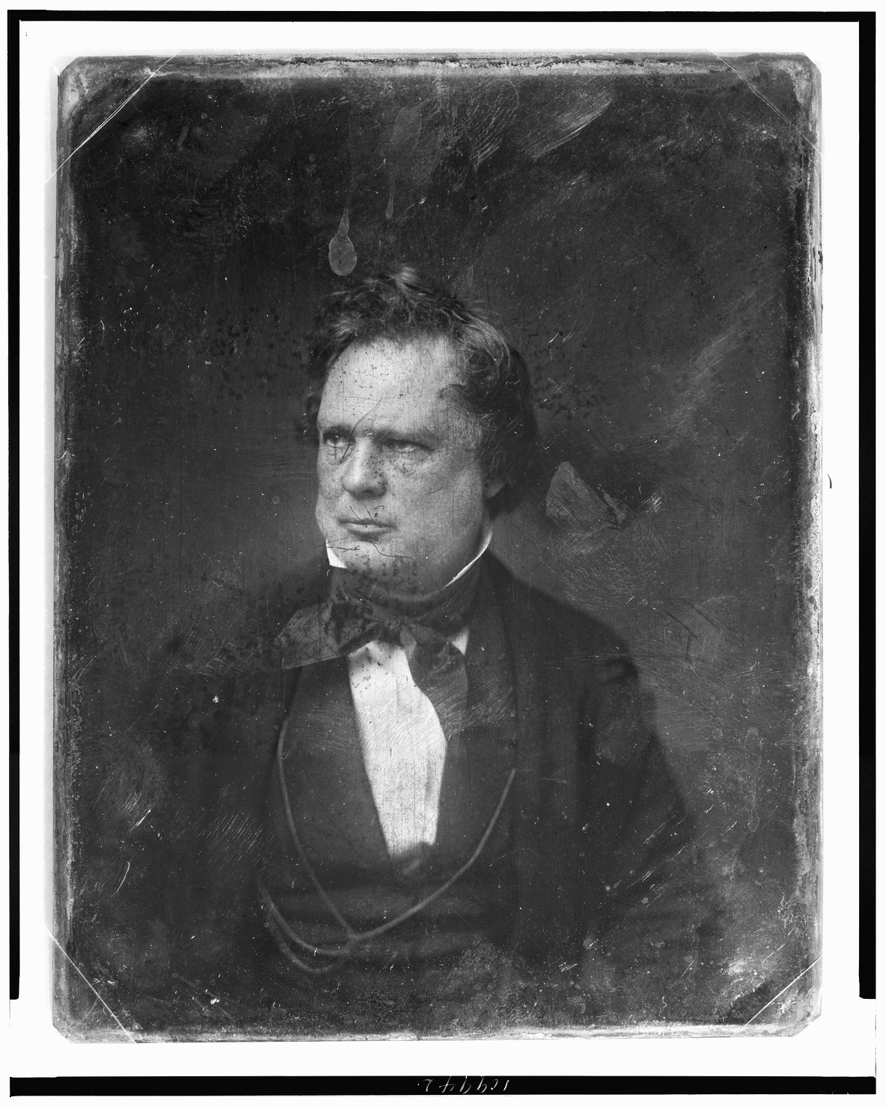 [Mr. Simms, half-length portrait, three-quarters to the left], [between 1844 and 1860] — historic photograph
