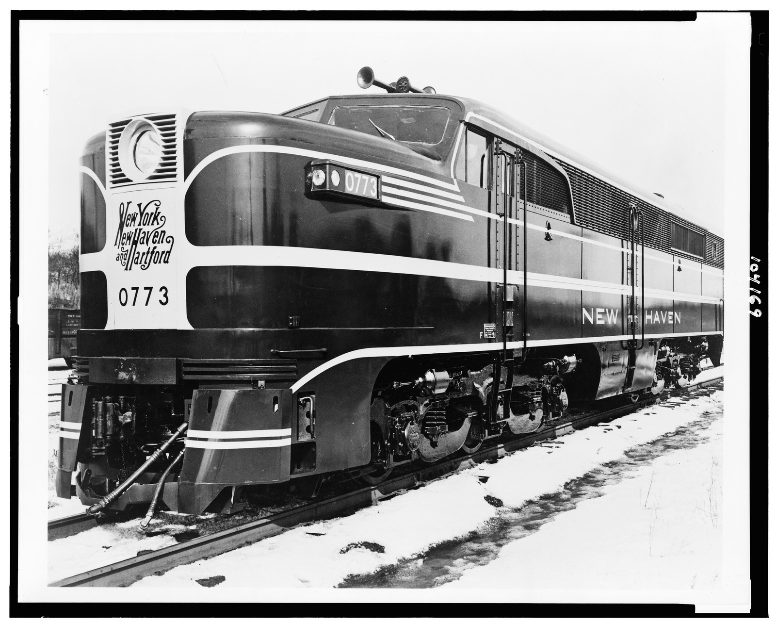 [Diesel-electric locomotive] / New York, New Haven & Hartford Railroad Co., [between 1930 and 1960] — historic photograph