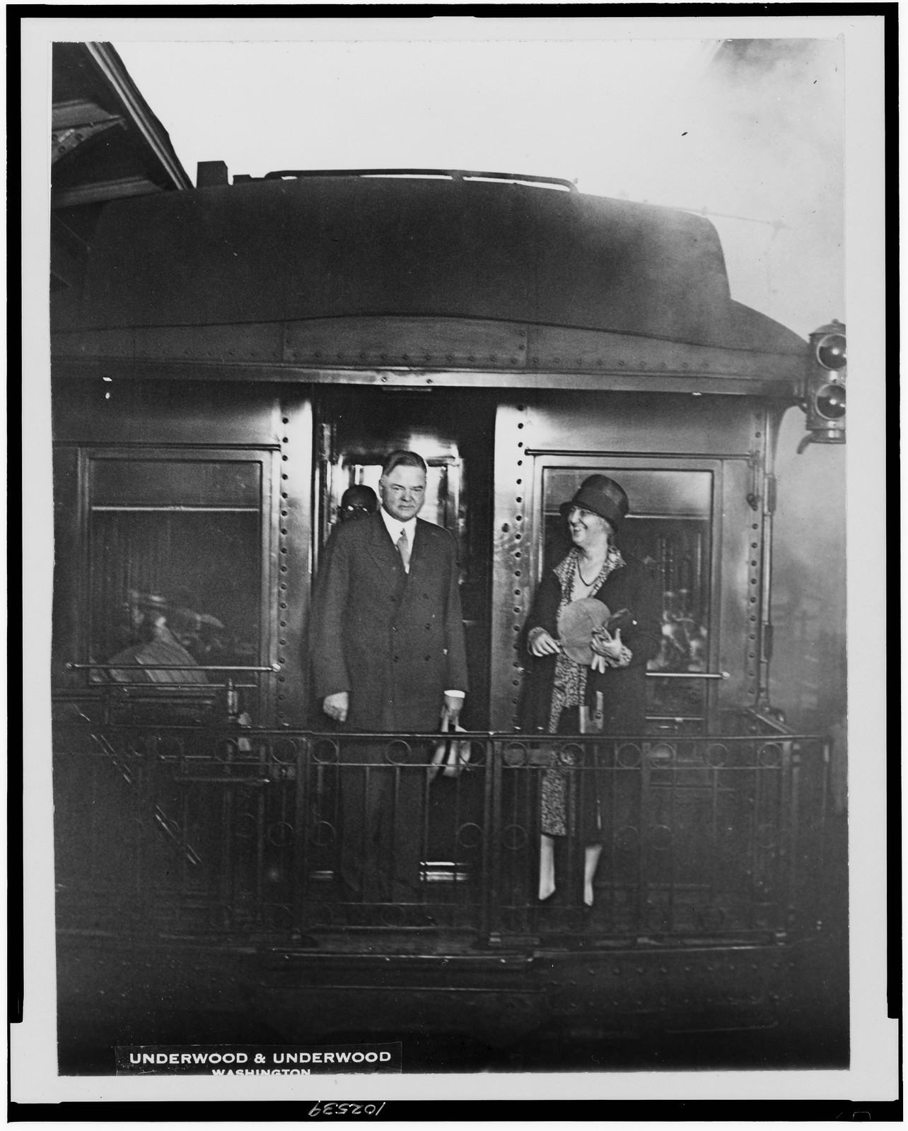 Hoover off to recieve [sic] notification after parley with Coolidge / Underwood & Underwood, Washington., 1923 — historic photograph