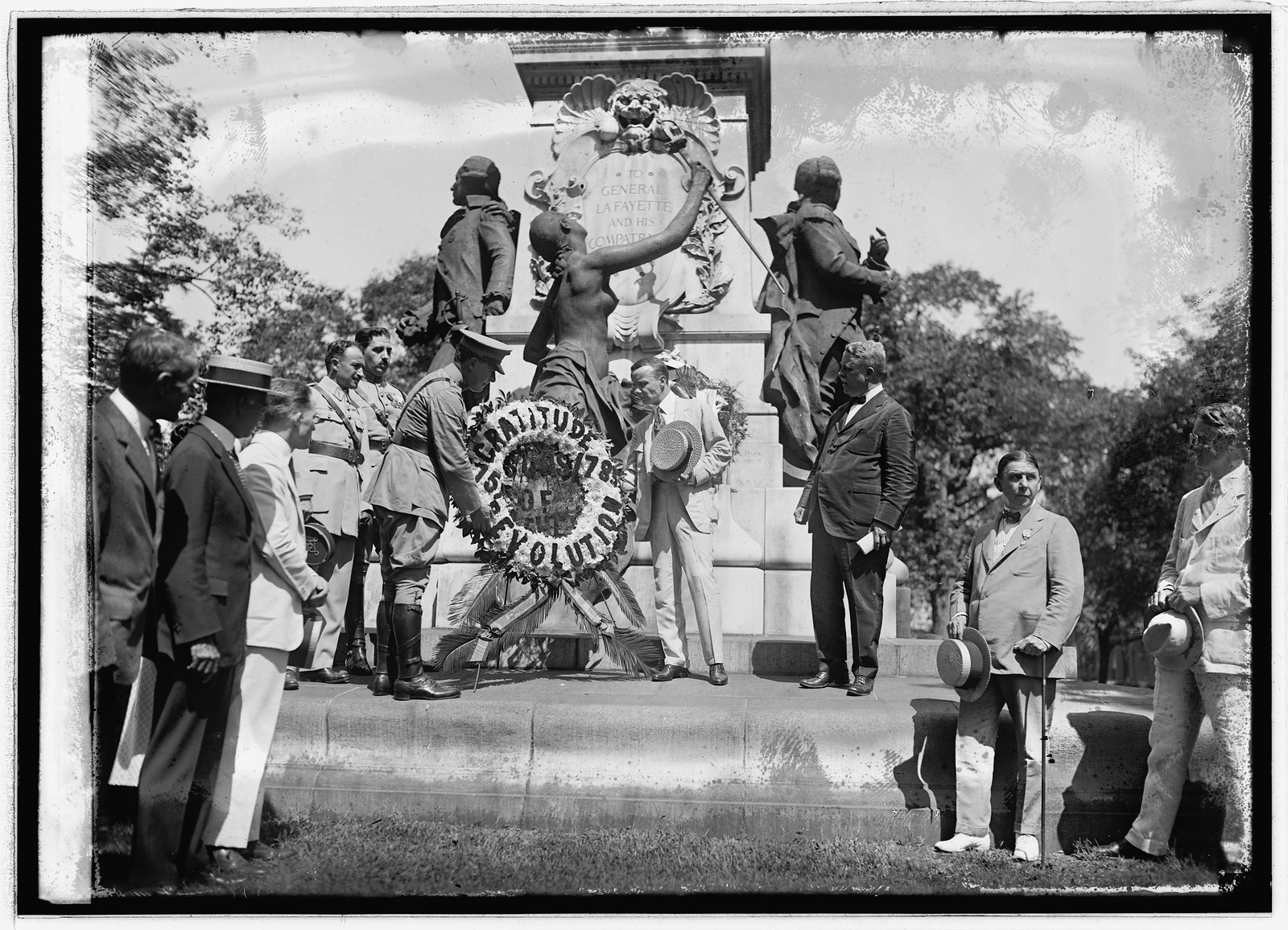 Sons of revolution at statue of LaFayette, 9/5/22, [19]22 September 5. — historic photograph