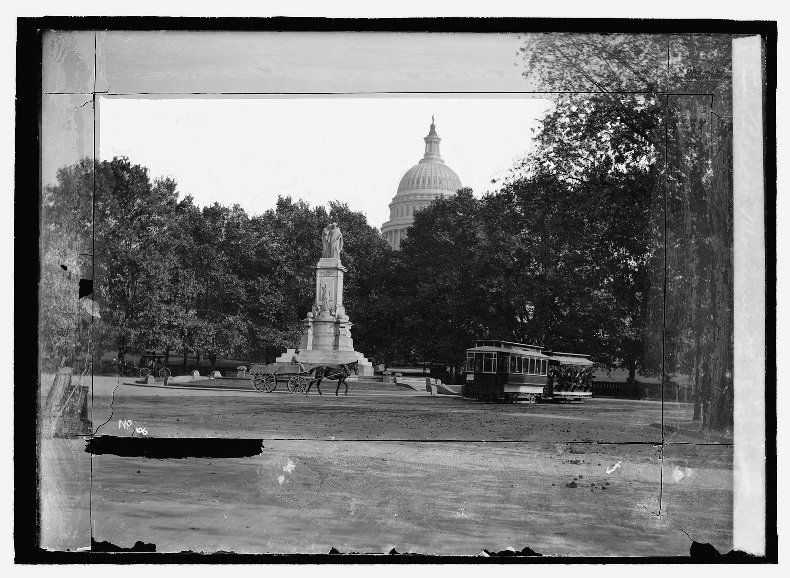 Peace Monument, [between 1909 and 1923] — historic photograph