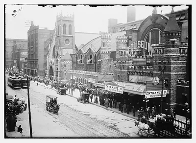 Chicago - Coliseum (exterior)