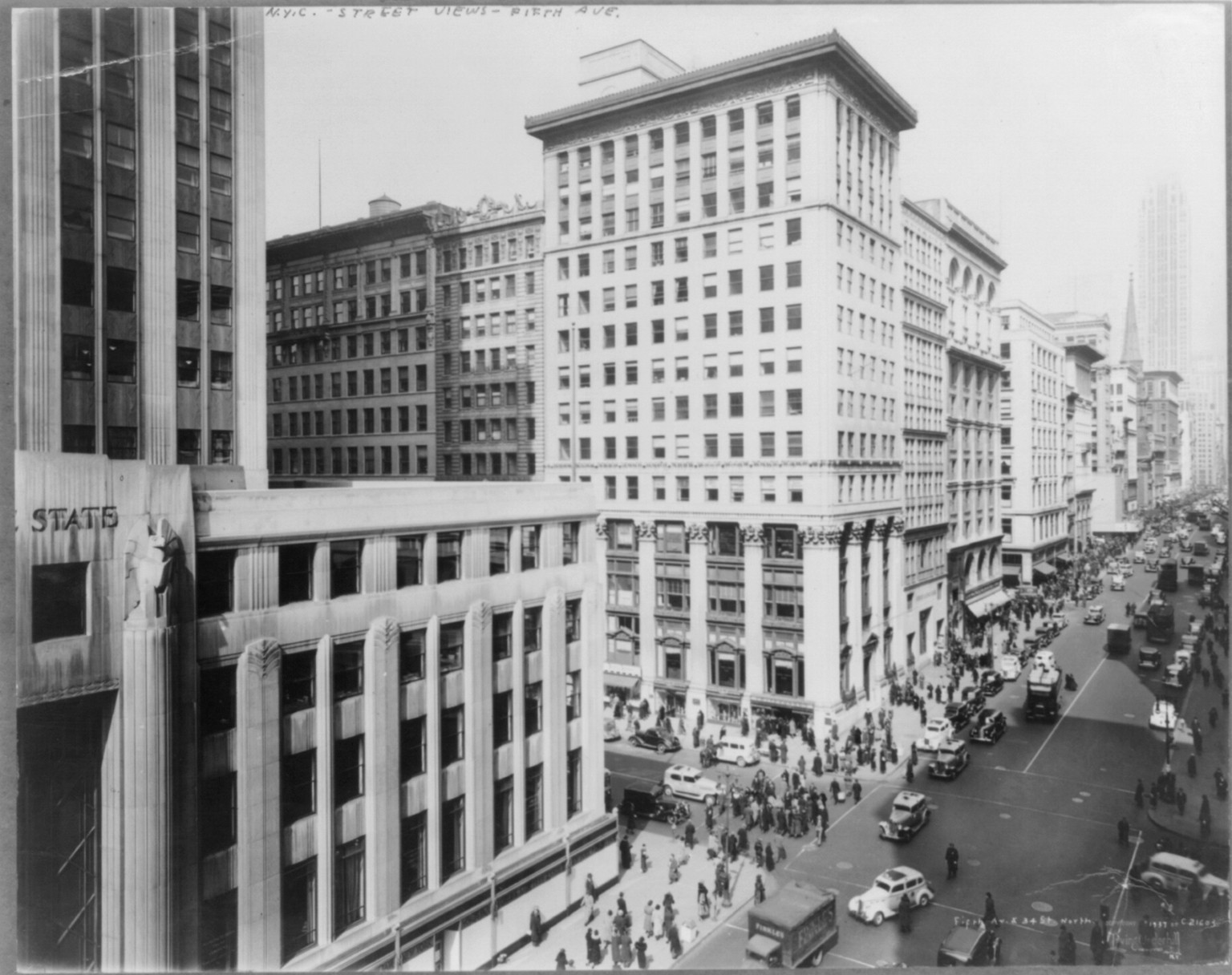 [Bird's-eye view of Fifth Ave. & 34th St. North, New York City], c1937 July 27. — historic photograph
