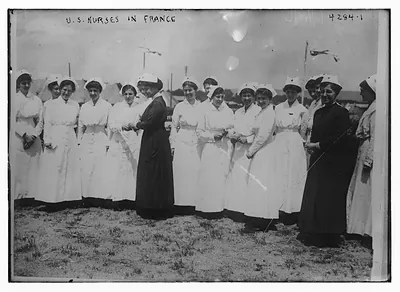 U.S. nurses in Fr.