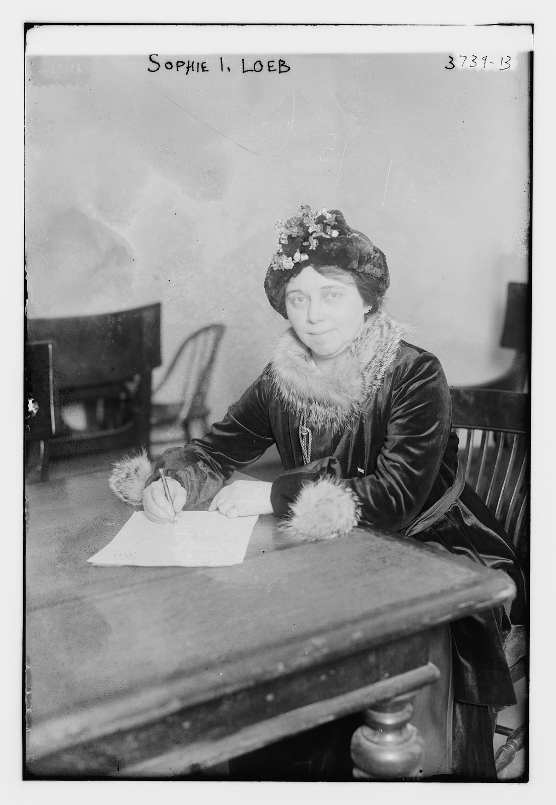 Sophie I. Loeb, n/a — historic photograph