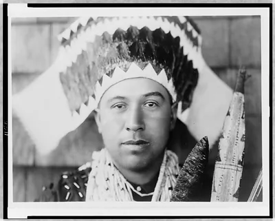 Tolowa dancing head-dress