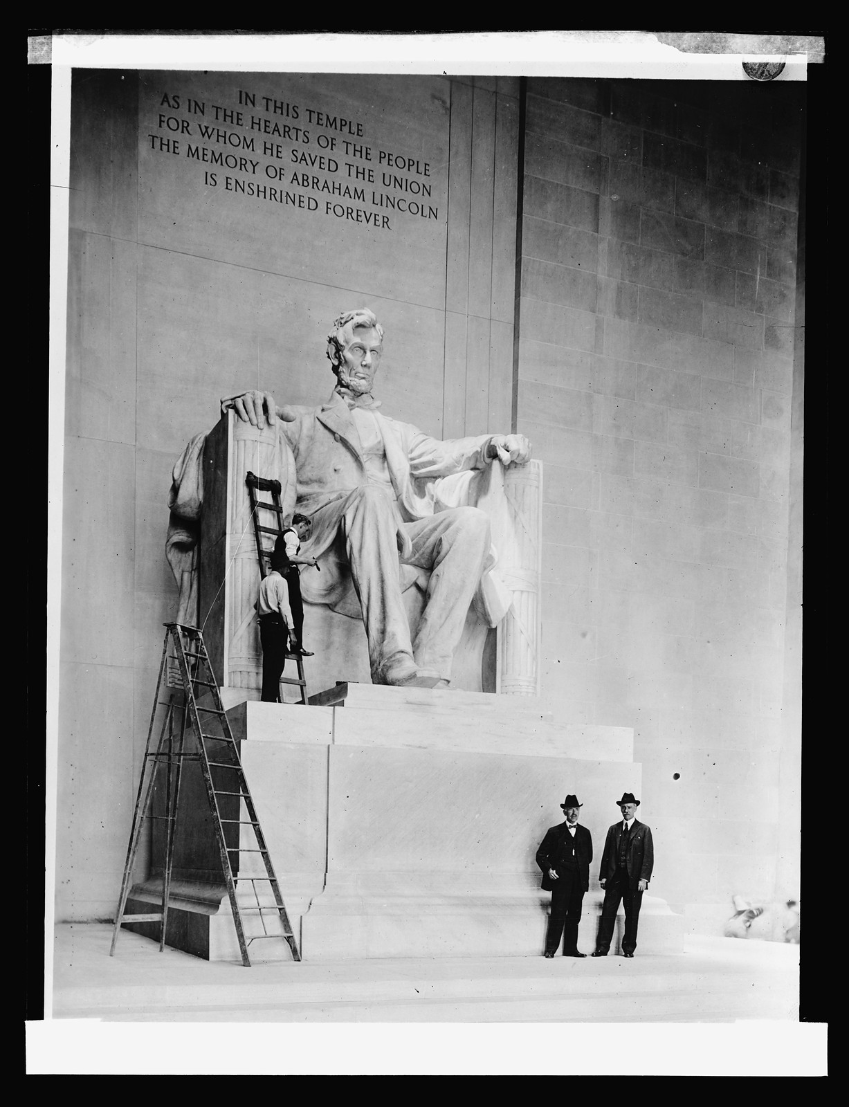 Lincoln Statue, Lincoln Memorial, [Washington, D.C.], [between 1921 and 1922] — historic photograph