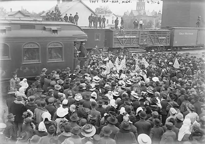 Crowd greeting Taft's train, Ada, Minn.