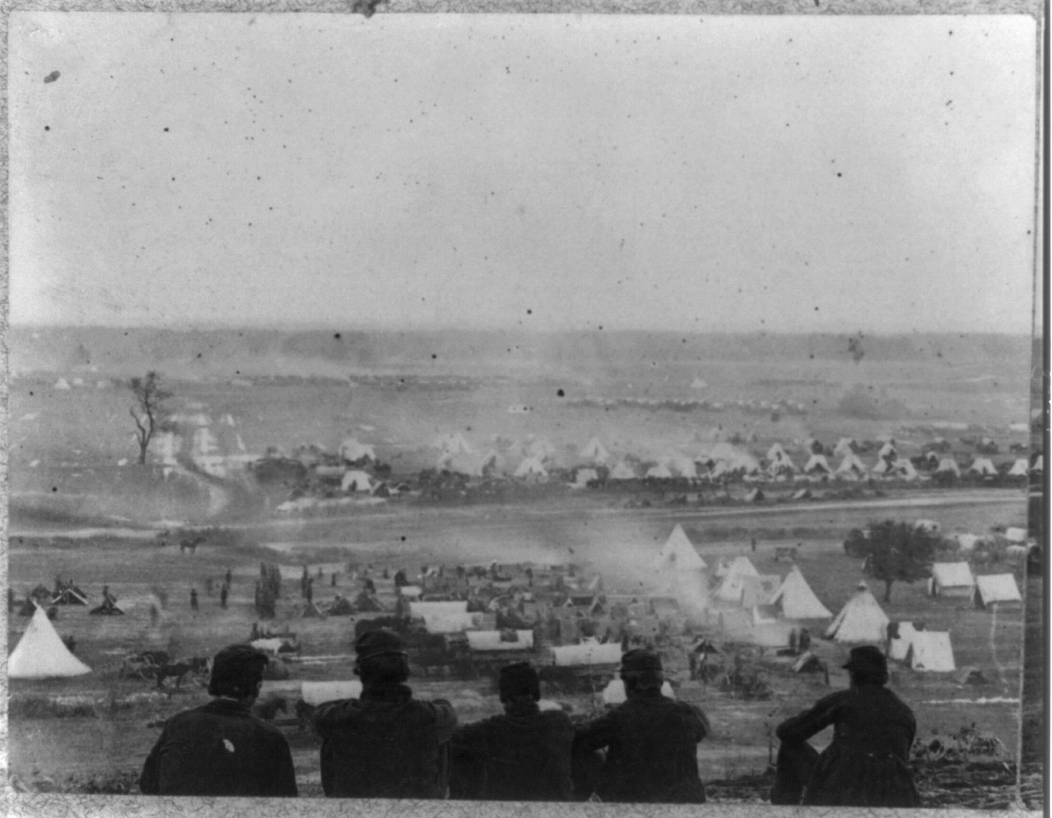 Panoramic view of encampment of Army of Potomac at Cumberland Landing on Pamunkey River, May 1862, 1862 May. — historic photograph
