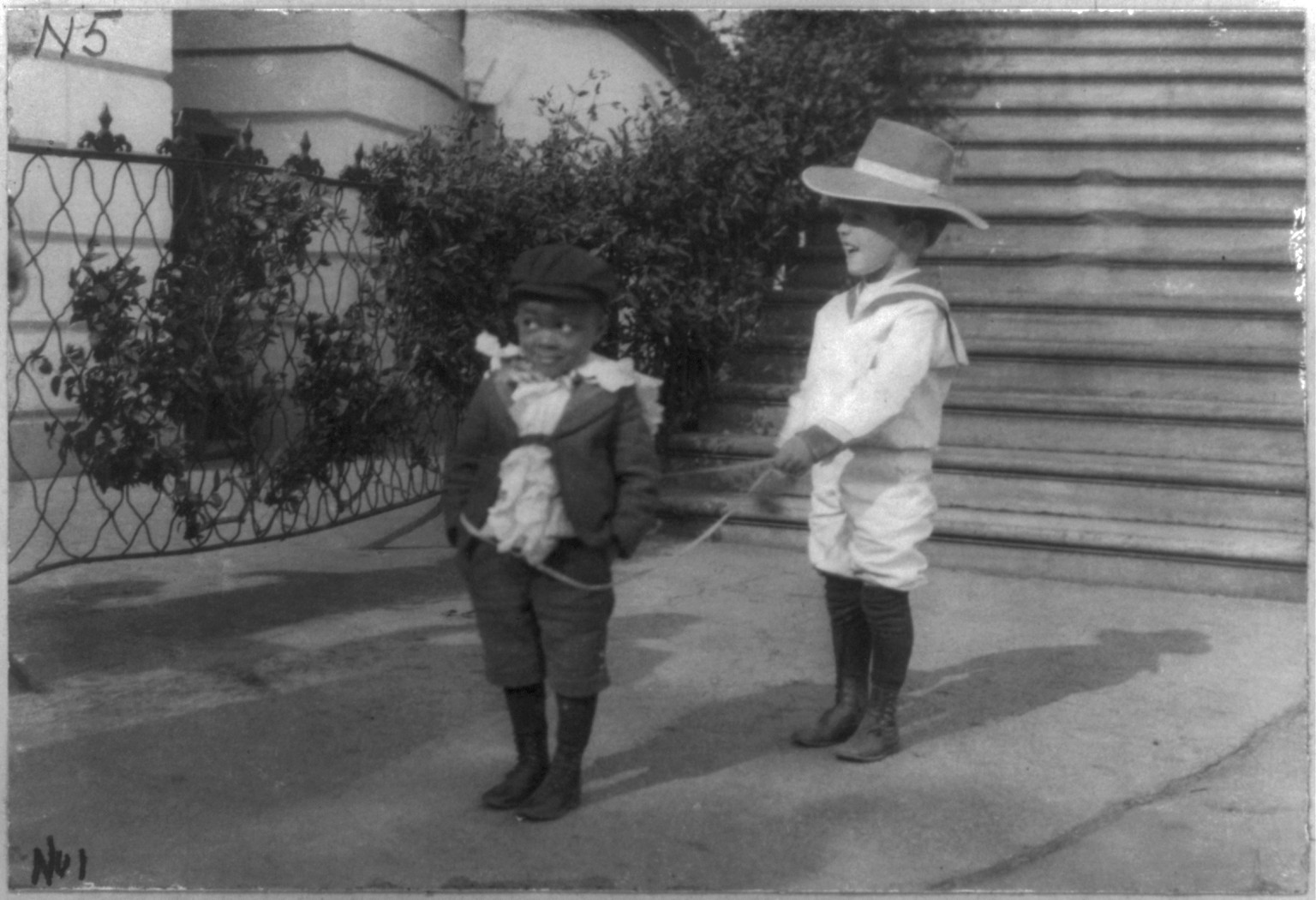 Quentin [Roosevelt] and Roswell Pinckney at play, c1902 June 17. — historic photograph
