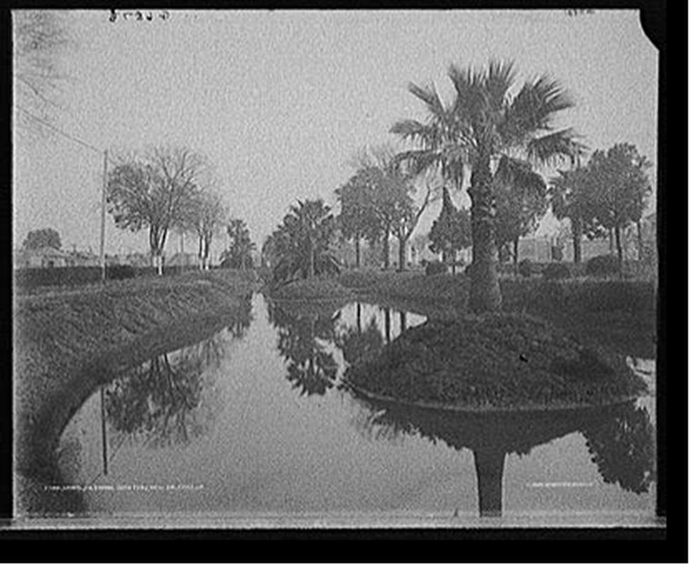 Canal, Metairie Cemetery, New Orleans, La., c[1910?] — historic photograph