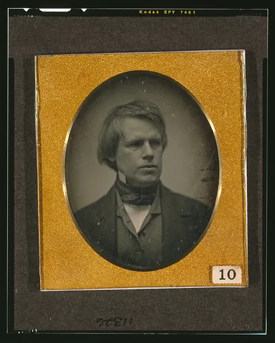 [Josiah Johnson Hawes, head-and-shoulders portrait, facing right]