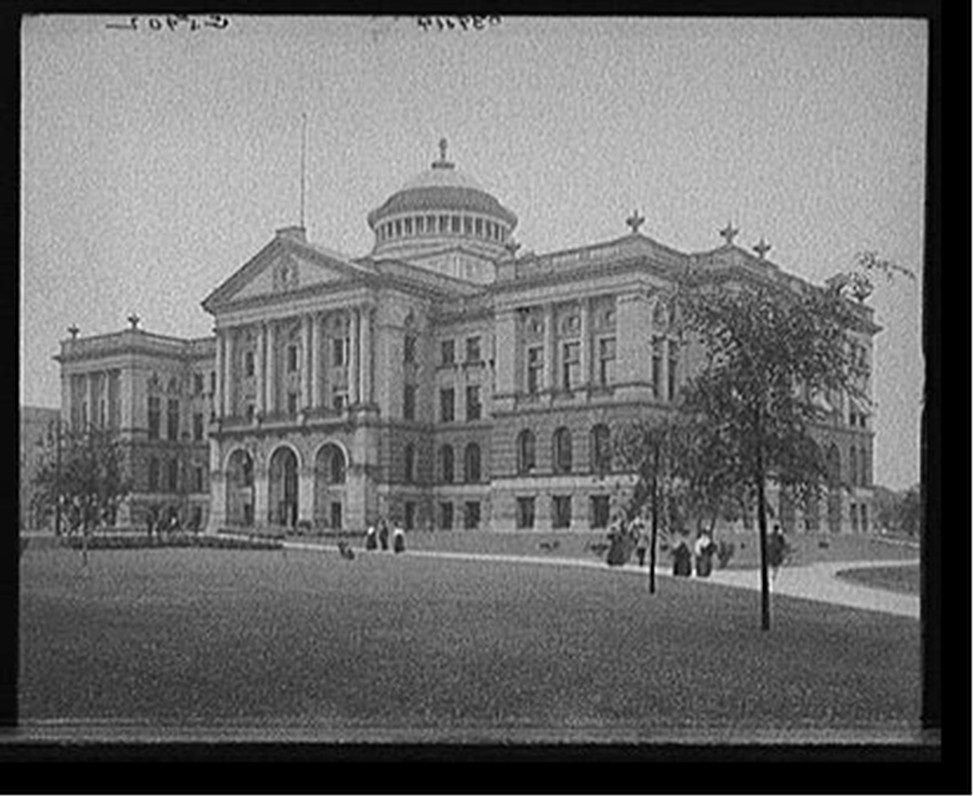 [Lucas County Court House, Toledo, Ohio], [between 1900 and 1915] — historic photograph