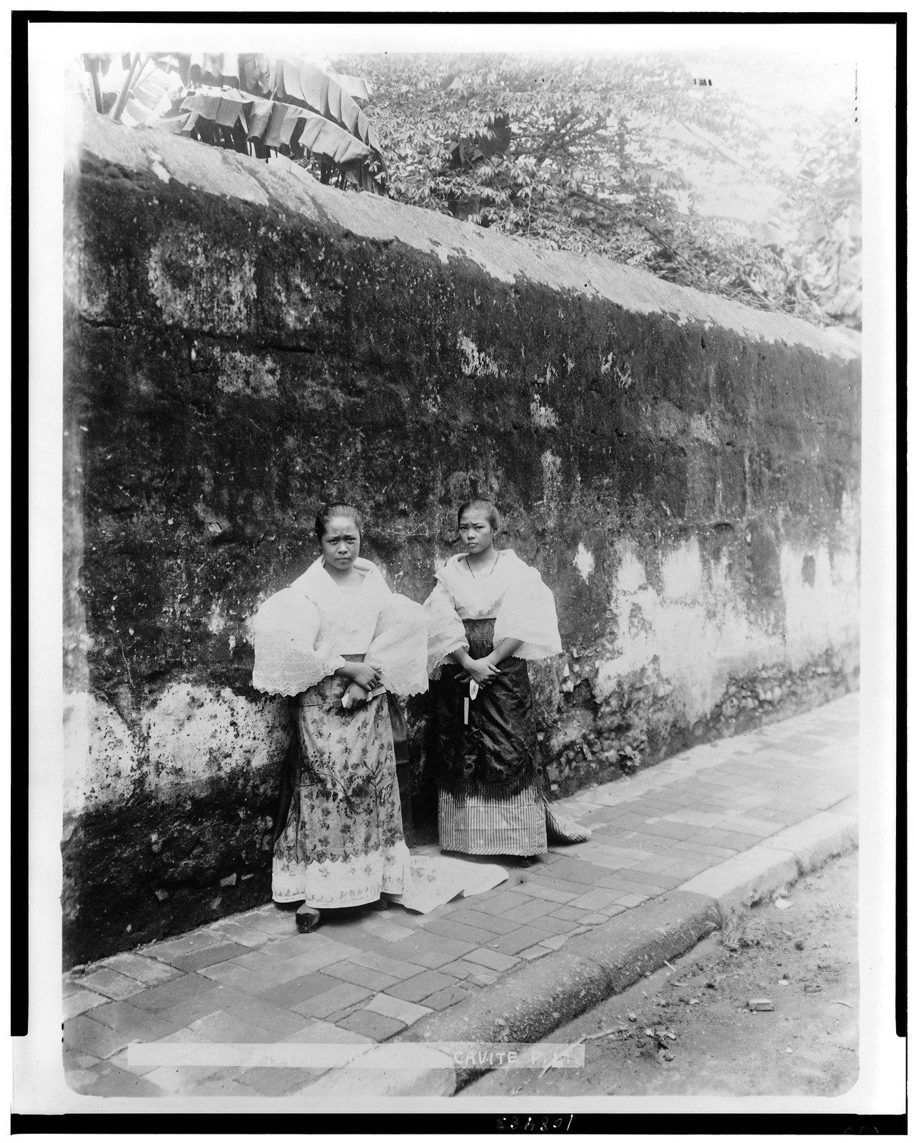 Filipino maidens, Cavite, P.I., [c1899] — historic photograph