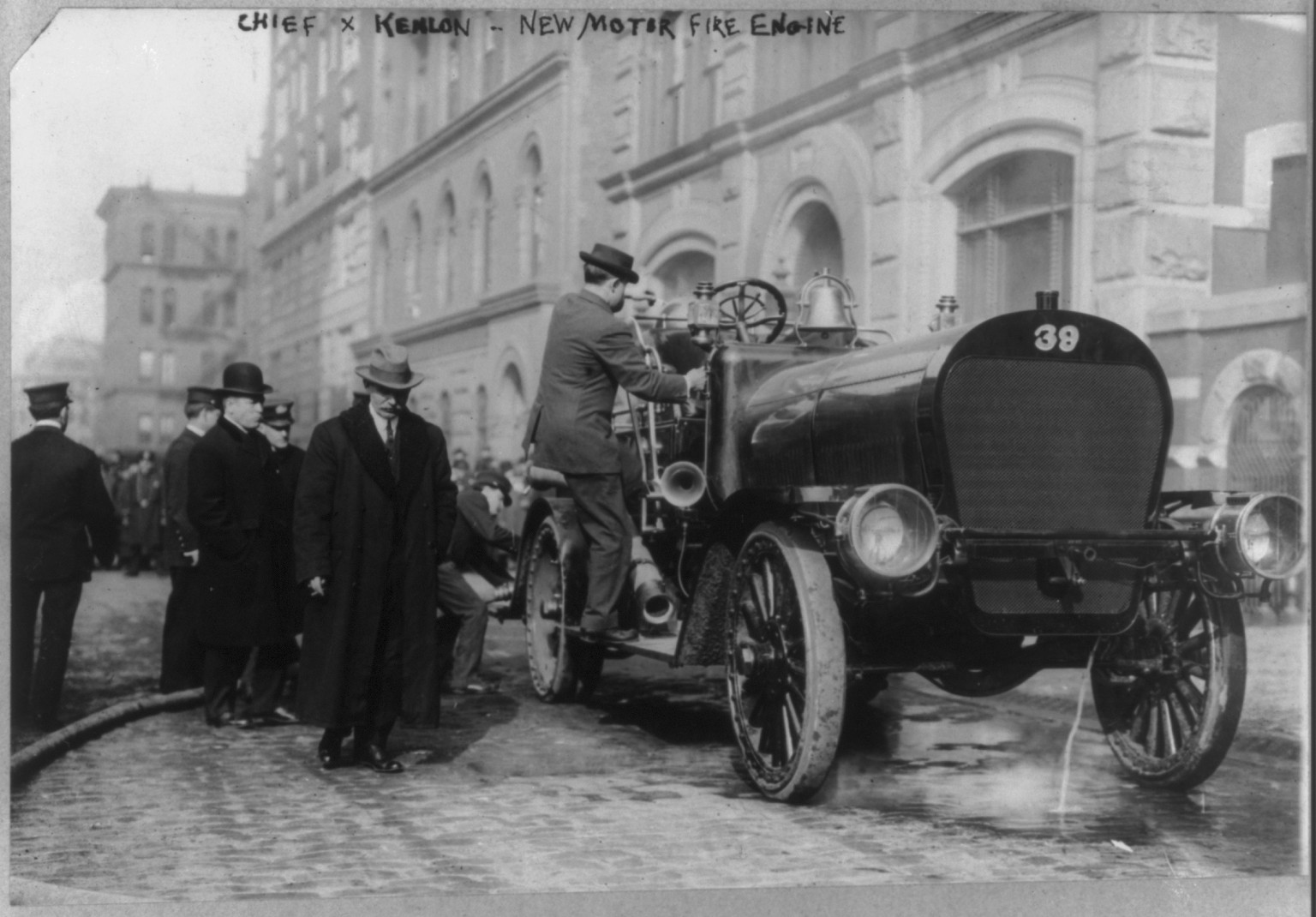 [New motor fire engine, New York City, and Chief Kenlon], [no date recorded on caption card] — historic photograph