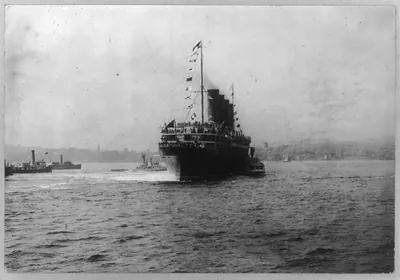 [LUSITANIA, 1907-1914, New York City: stern view, NYC, maiden voyage]