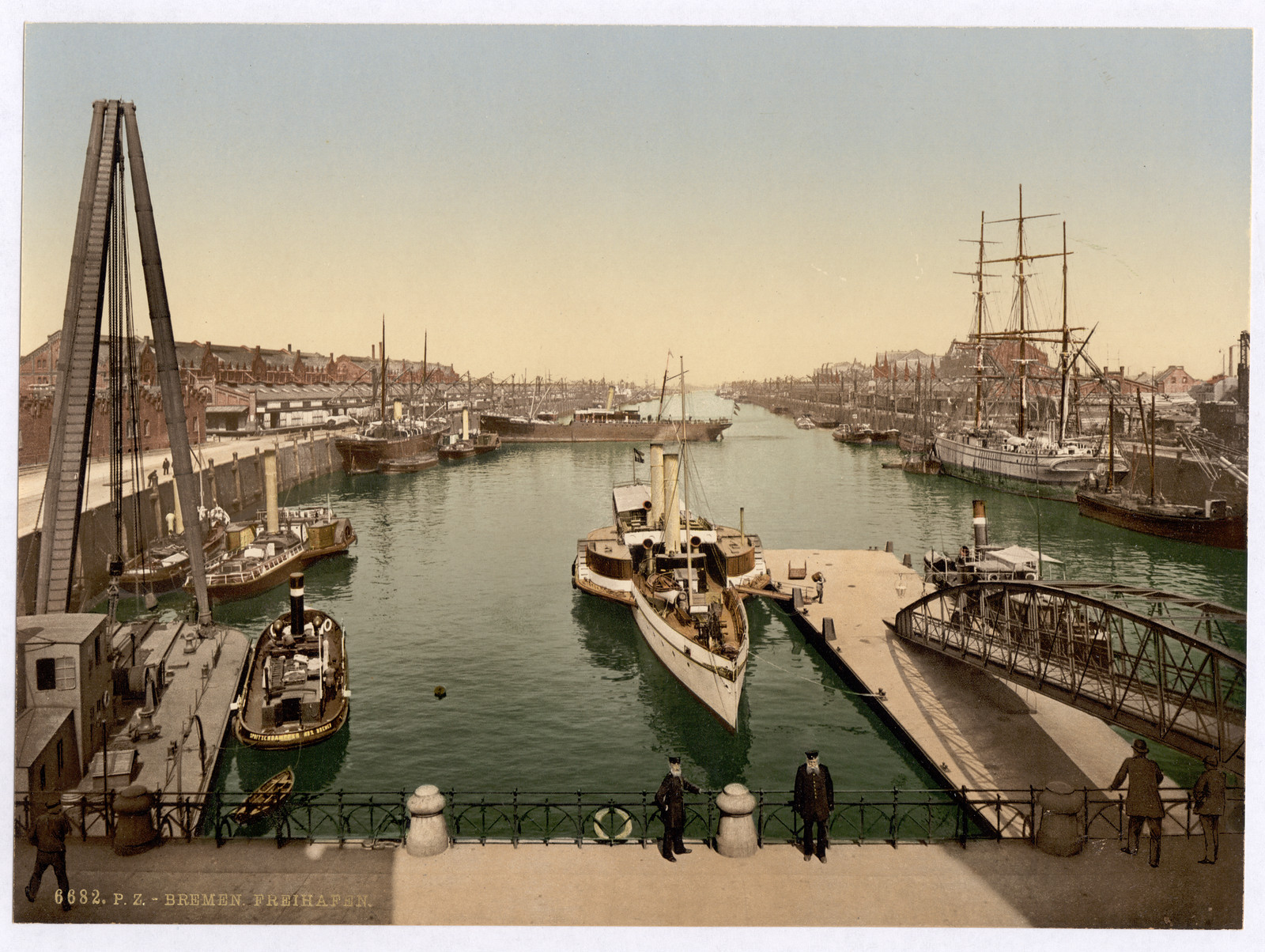 The Harbor (Free Port) Bremen Germany, [between ca. 1890 and ca. 1900]. — historic print