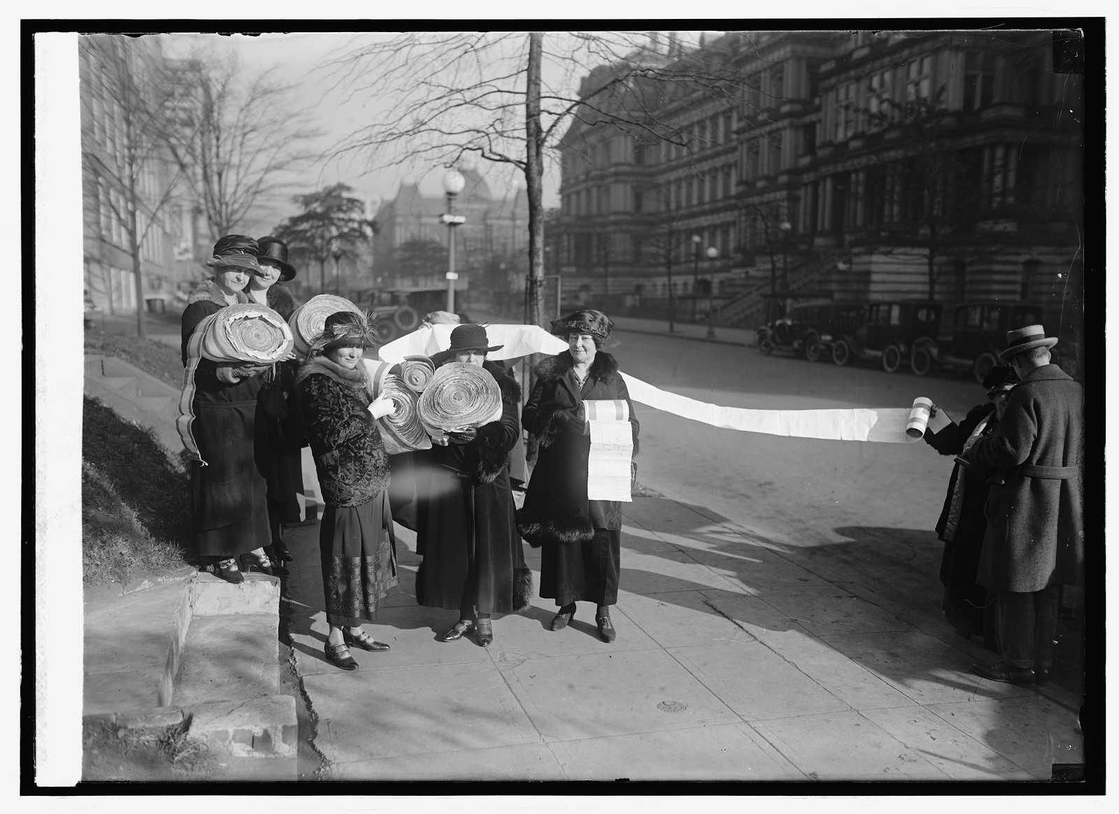 Minnesota League of Women Voters, [1923] — historic photograph