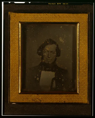 [Elliott Cresson, head-and-shoulders portrait, facing front]