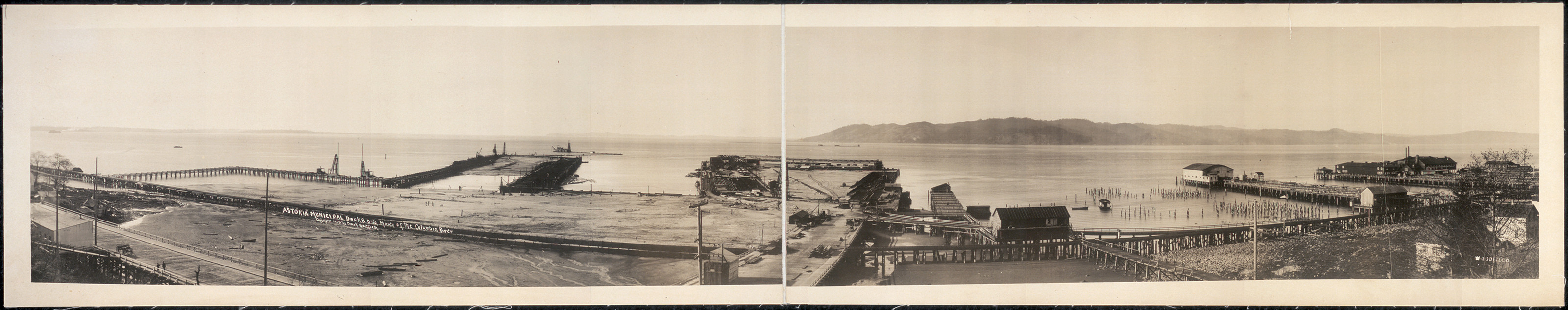 Astoria municipal docks, Oregon, 1915, 1915 — historic image