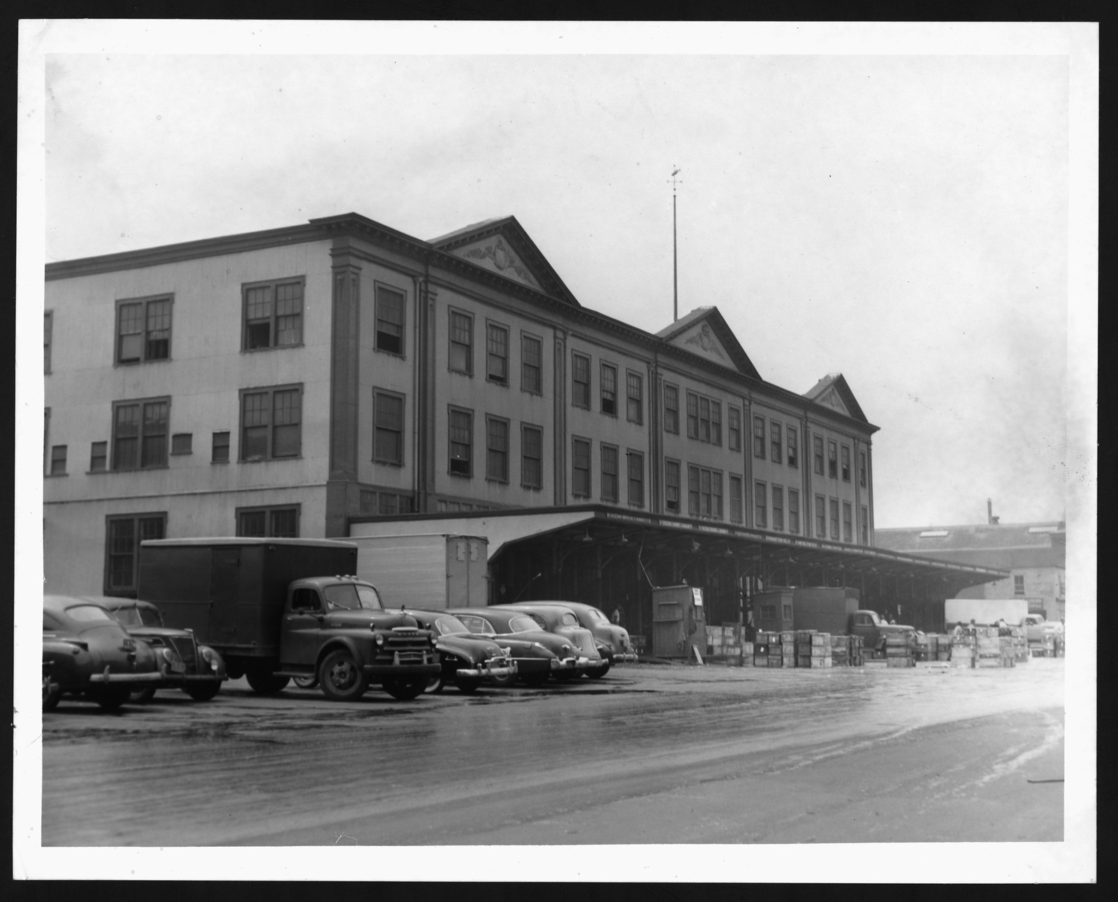 Exteriorviewofthe Fulton Fish Mar — historic image