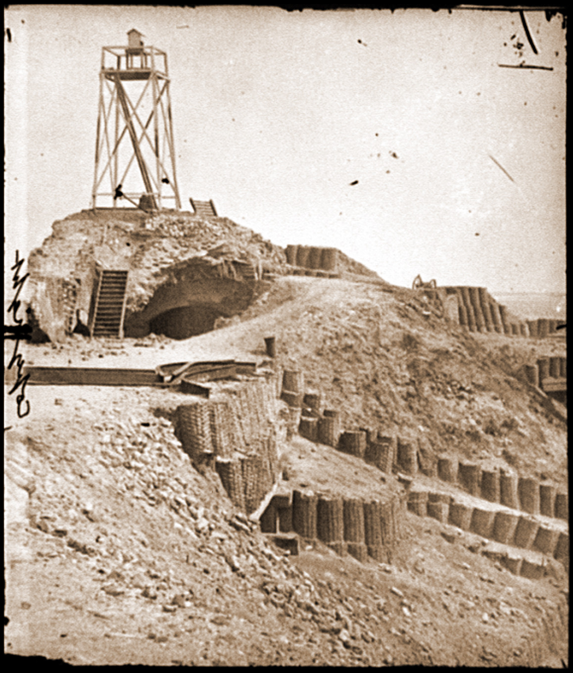 Charleston S.C. Beacon on parapet of Fort Sumter, 1865 — historic photograph