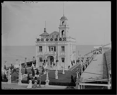 [Young's residence on Million Dollar Pier, Atlantic City, N.J.]
