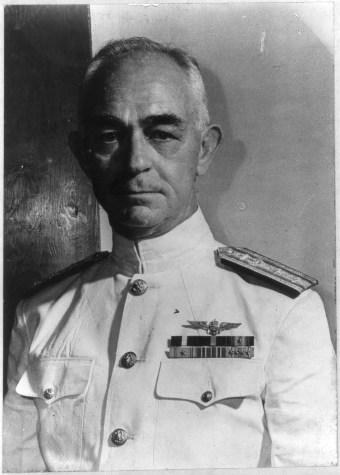 [Richmond Kelly Turner, 1885-1961, bust portrait, facing left] — historic photograph