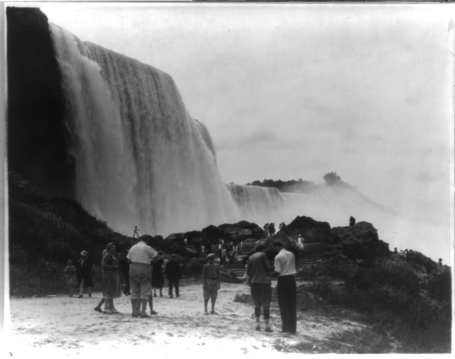 Niagara Falls, N.Y., [no date recorded on caption card] — historic photograph