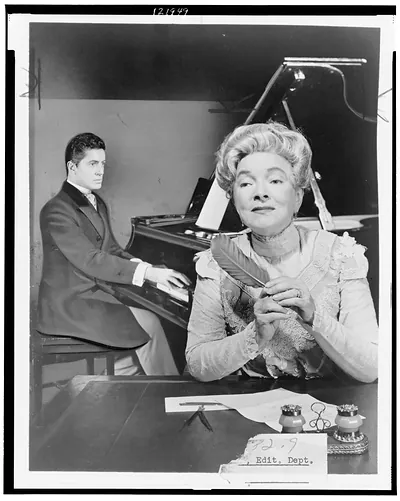 [Farley Granger as Tchaikovsky and Helen Hayes as Mme. Von Meck in the NBC Bell Telelphone Hour production of The music of romance"]"