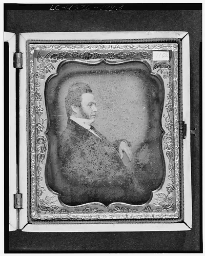 Daguerreotype portrait of a man in profile, in hinged case