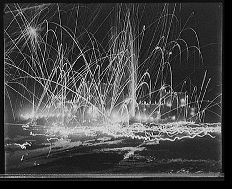 [Midwinter carnival, storming the fortress, Upper Saranac Lake, N.Y.], [1909] — historic photograph