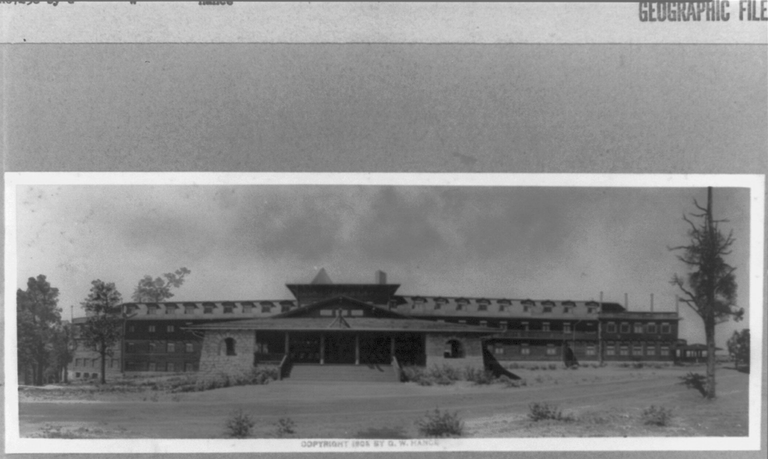 [El Tovar Hotel], Grand Canyon, Arizona, c1905. — historic photograph