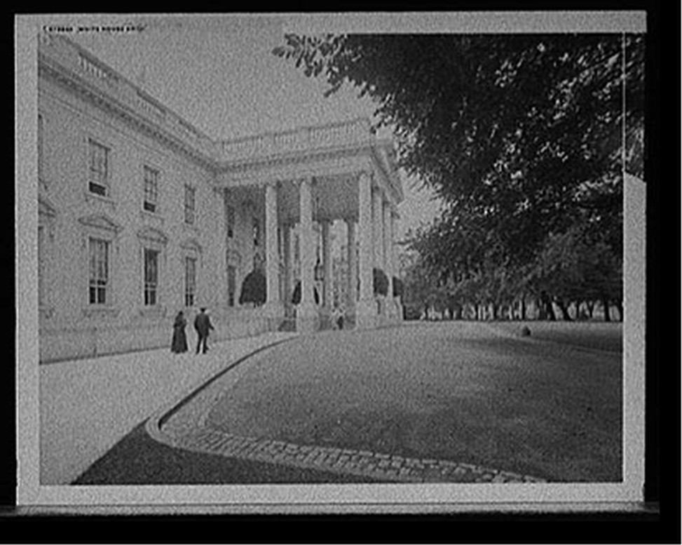 White House entrance, Washington, D.C., [between 1910 and 1920] — historic photograph